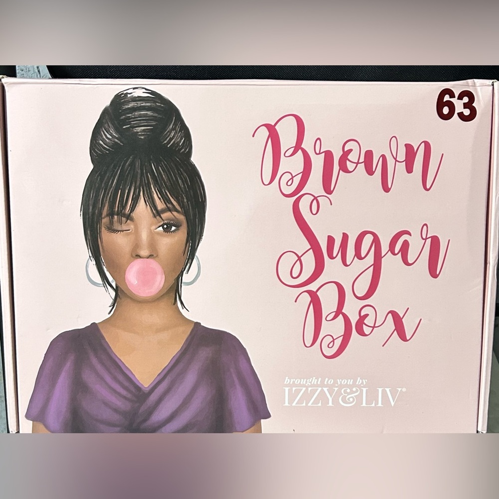 ♊#63 Izzy & Liv The Self-Care Edition - T-Shirt Sz S NWT/NIB | Brown Sugar Box